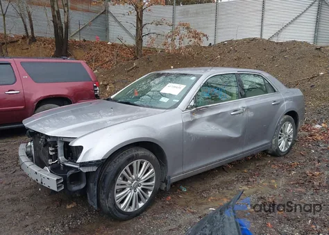 2013 Chrysler 300 Motown from USA, damaged, VIN 2C3CCARG0DH595416